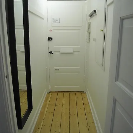 Apartment Bright 1-bedroom In Popular Osterbro