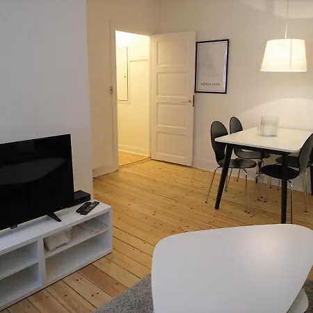 Bright 1-bedroom In Popular Osterbro Copenhagen